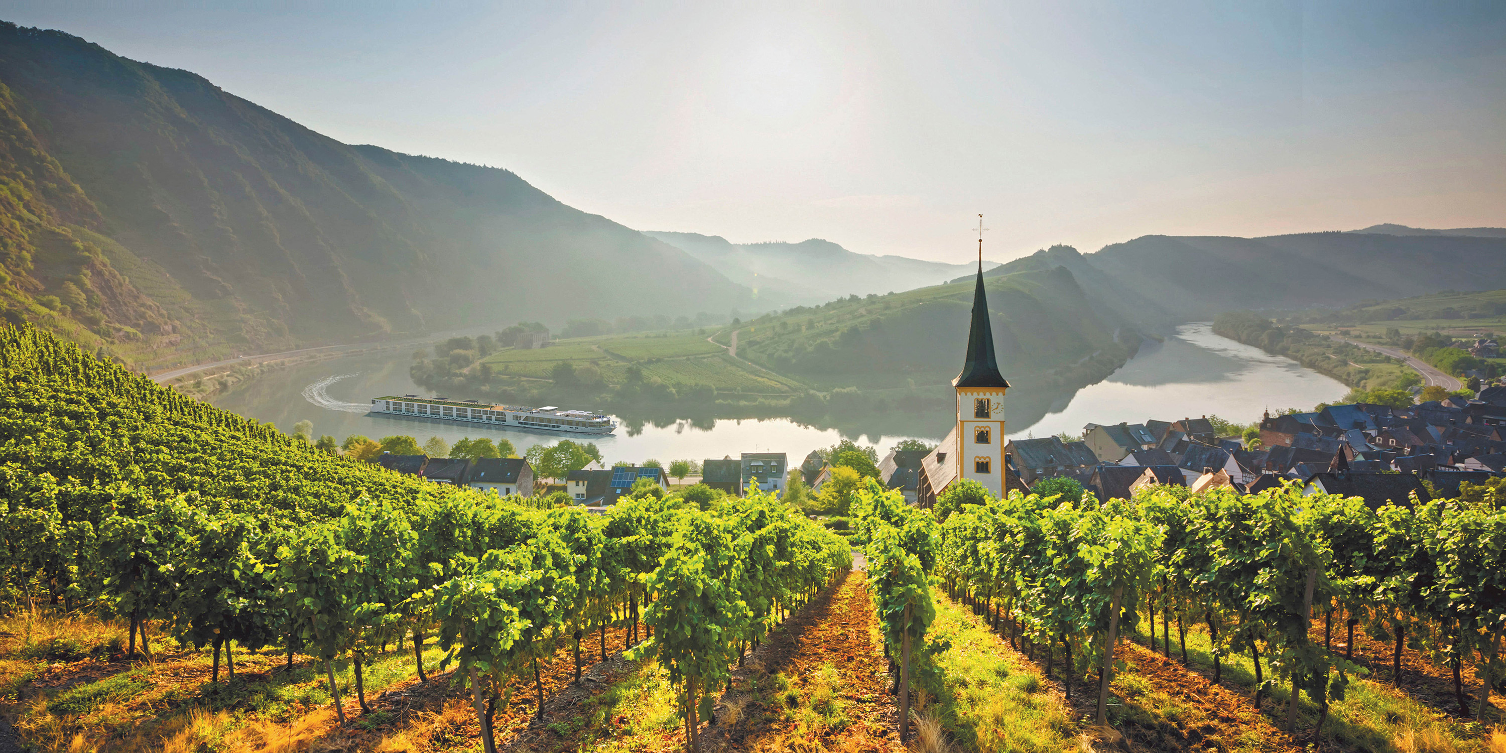 Scenic Jasper cruising the Moselle Valley, Germany