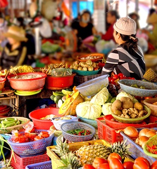 Local food market in Hoi An, Vietnam