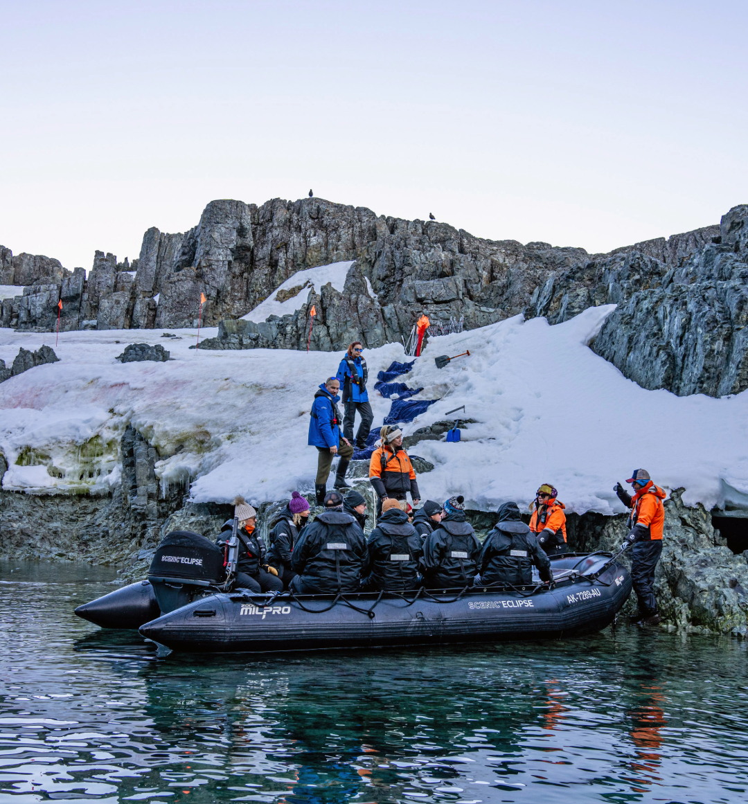 Scenic Antarctica zodiac group discovery trip