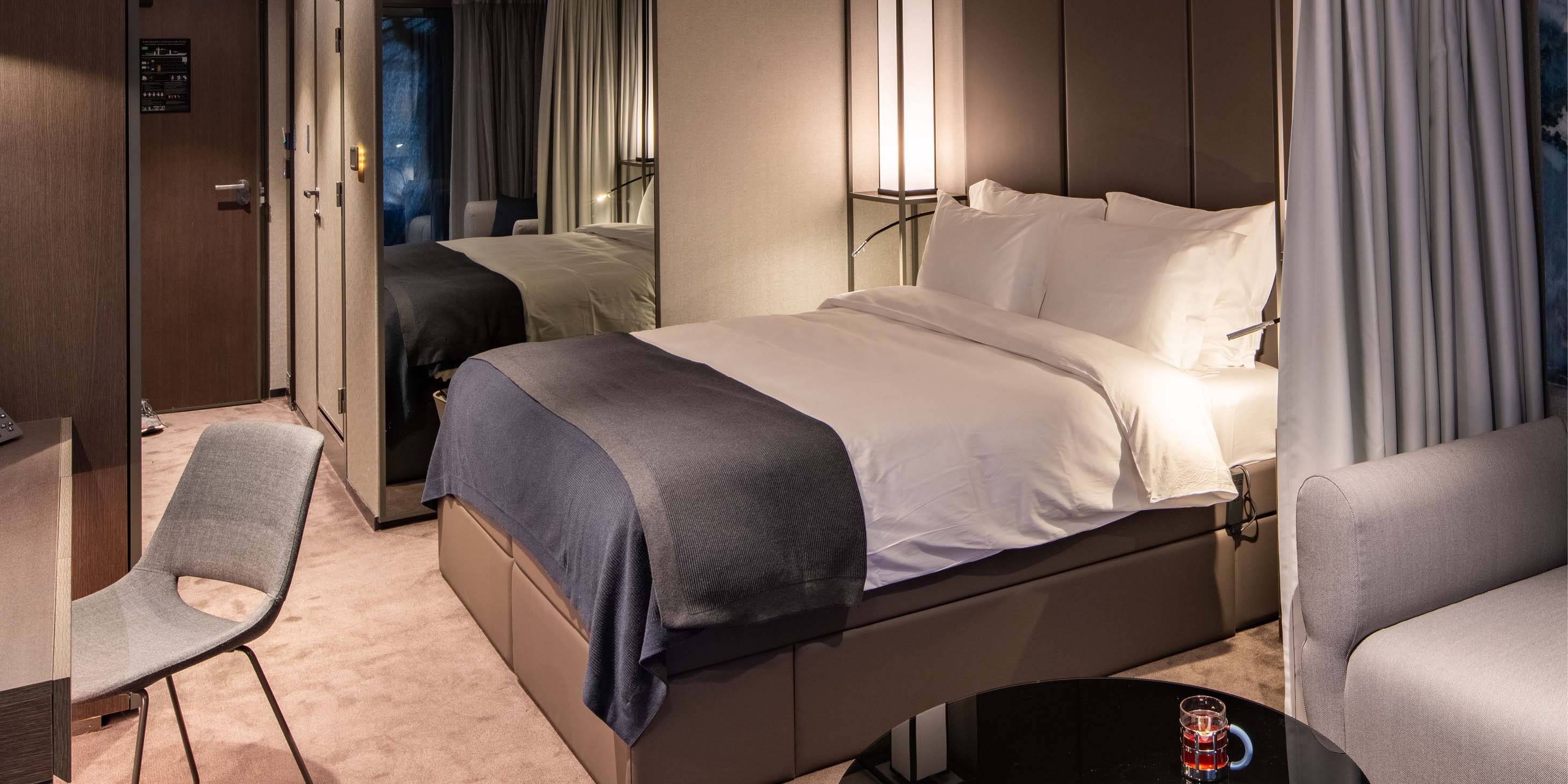 Deluxe Verandah Suite